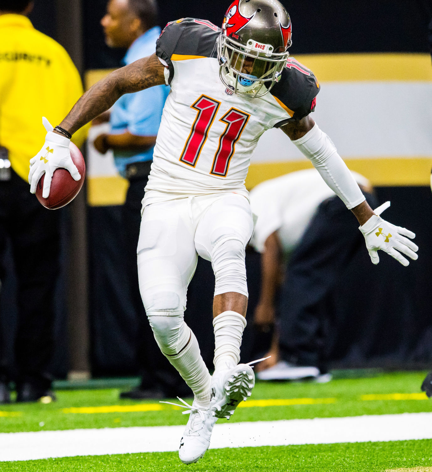 saintsbucs.091018.034